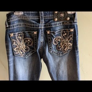 Miss Me Jeans Sz 28. Signature-Rise Bootcut